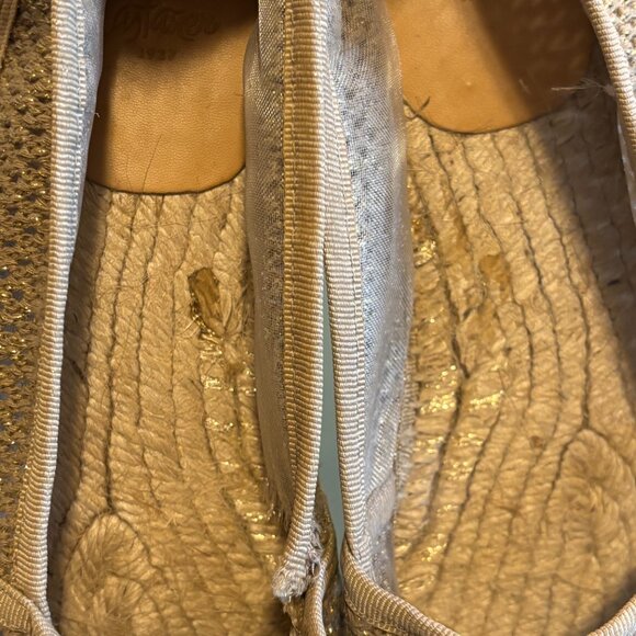 Metallic Gold and Jute thread espadrilles by Castañer - size 39 - Picture 8 of 9